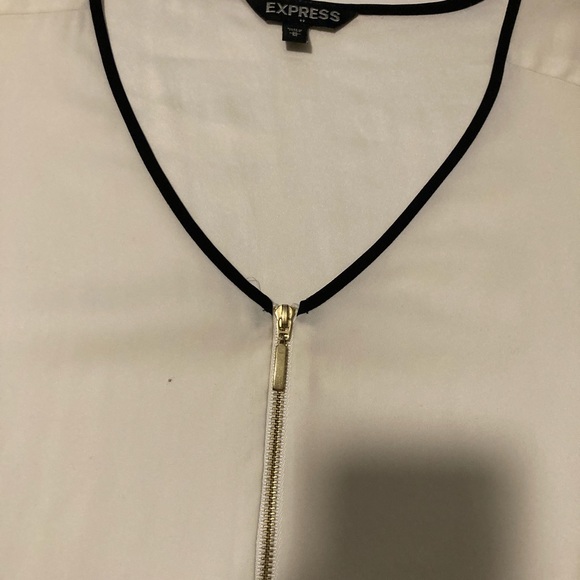 Express cap sleeve top - Picture 2 of 2